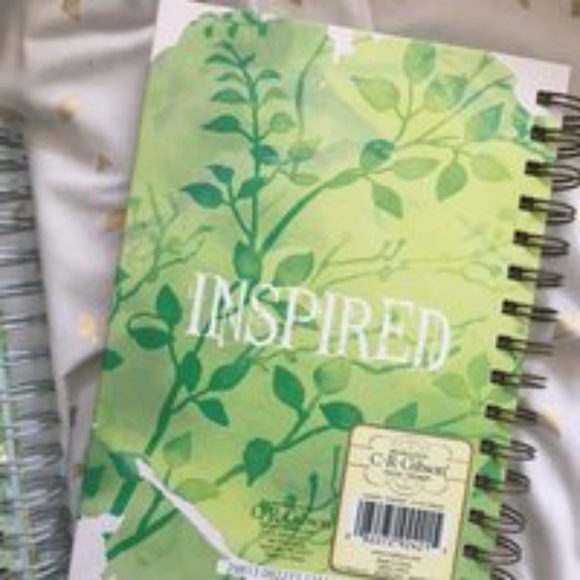 COPY - Lot Of 2 Green Butterfly Leaf Notebooks - Picture 5 of 7